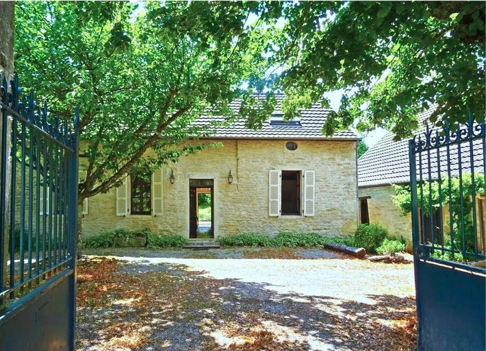 Chambre d’hôte pour 5 personnes, avec Terrasse et Jardin dans vallée de l'Ouche