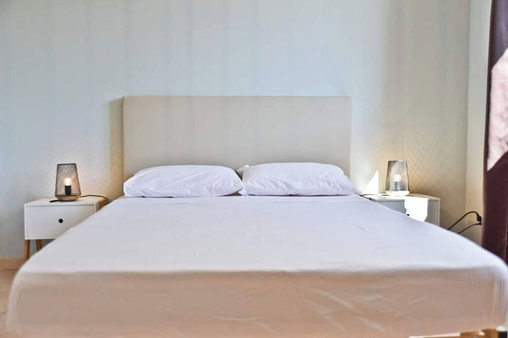 Location ensoleillée proche de la mer in Farinole, Région de Calvi