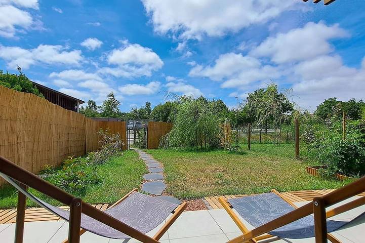 Appartement de vacances pour 4 personnes, avec jardin