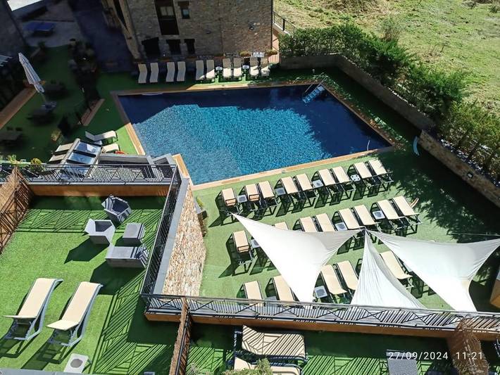 Hôtel pour 10 personnes, avec jardin et piscine - 1