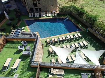 Hôtel pour 10 personnes, avec jardin et piscine dans Arinsal