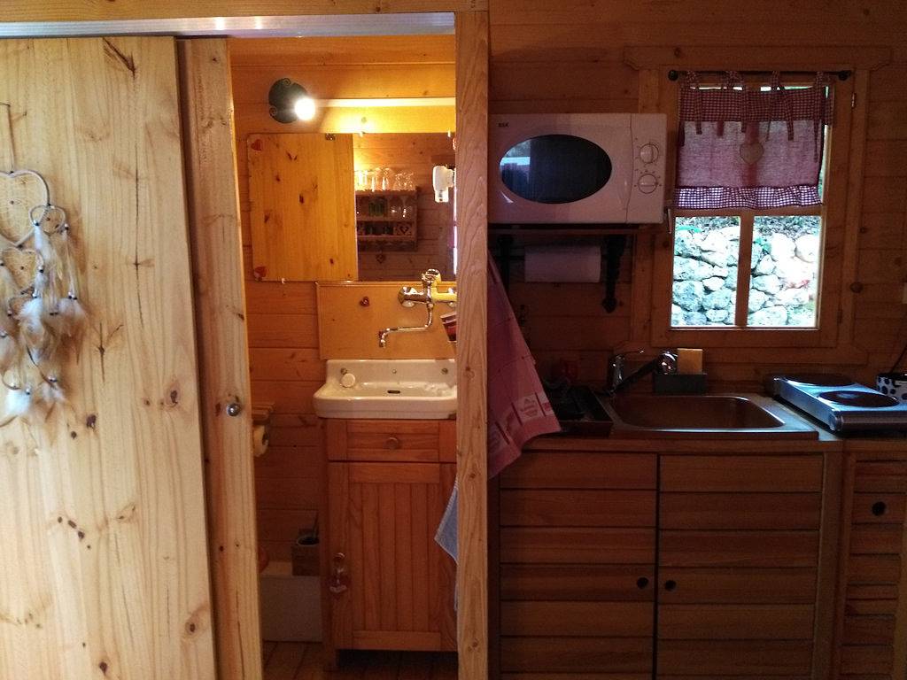 Chambre d'hôtes au Cabanon Chez Nath - Au Cabanon Chez Nath in Varages, Région de Brignoles