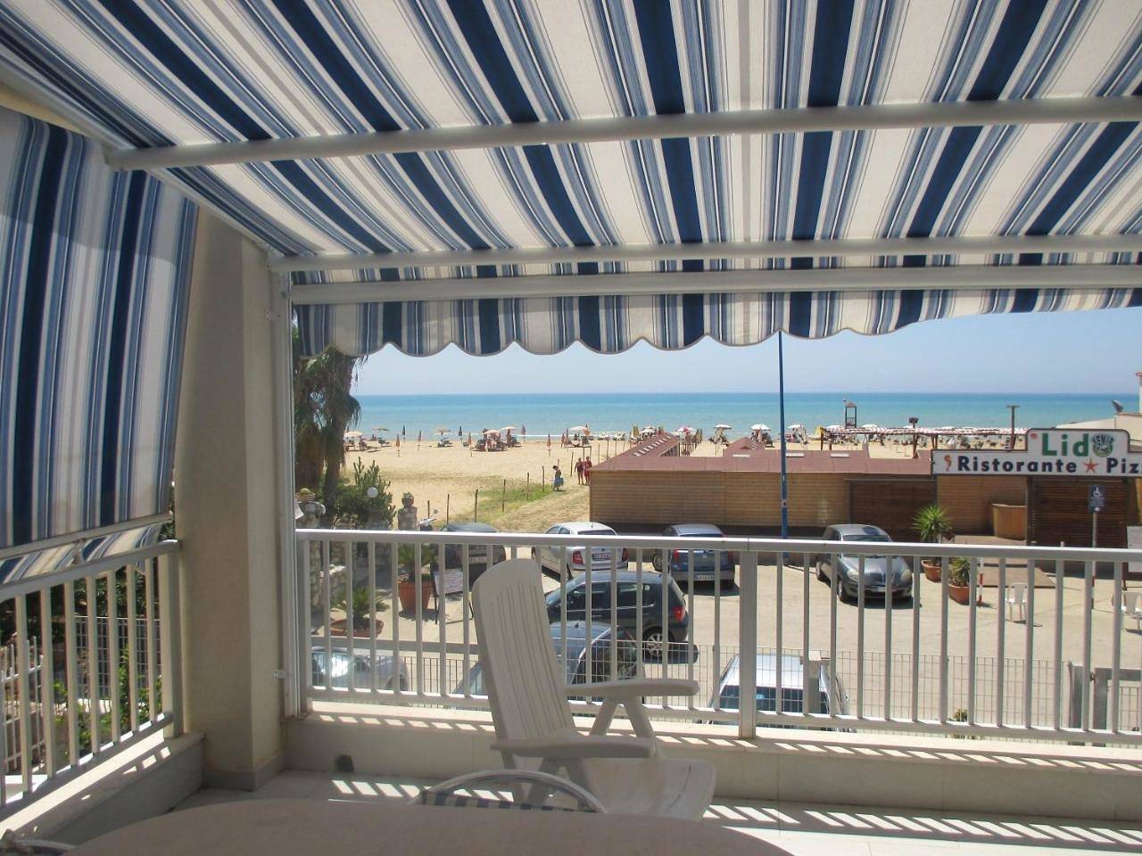 Appartement entier, Apartment with Terrace in Spiaggia di Marinella, Porto Empedocle