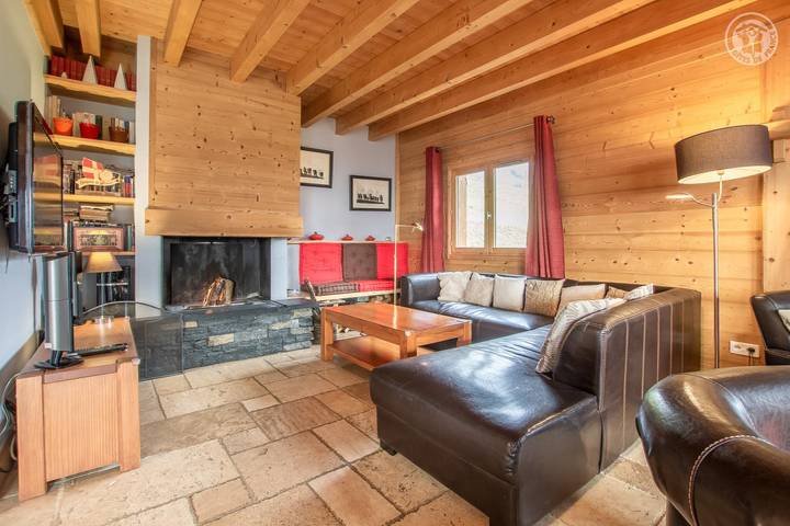 Chalet pour 12 personnes, avec sauna ainsi que jacuzzi et terrasse à Hauteluce - 2