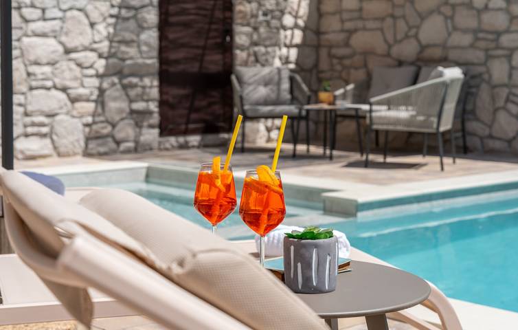 Villa pour 8 personnes, avec sauna et piscine à Turanj - 4