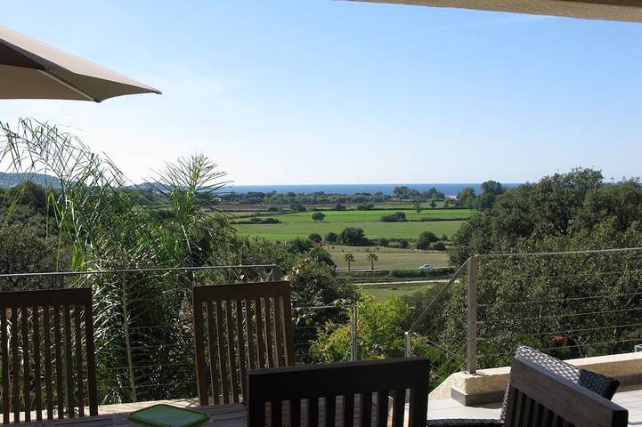 Villa pour 6 personnes, avec balcon et jardin dans Porticcio