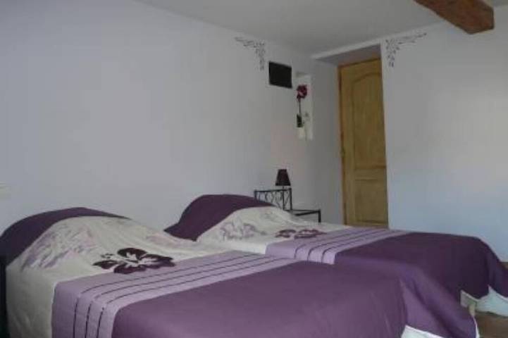 Location de vacances pour 8 personnes, avec jardin et balcon à Châteauneuf-Grasse - 3