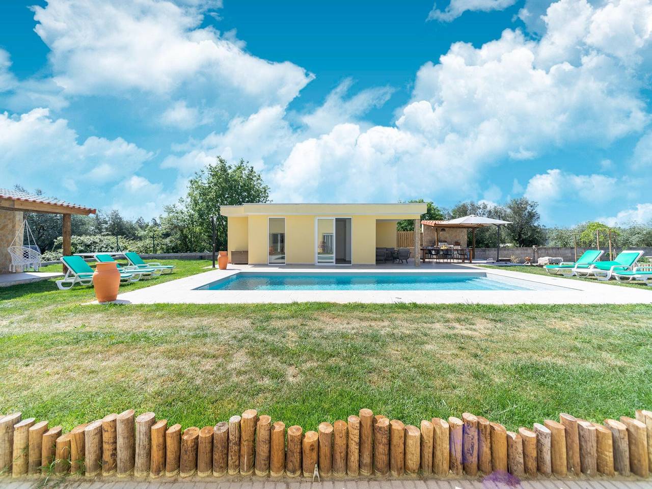 Casa vacanze rurale a Netos-Almagreira con piscina in Almagreira (pombal), Leiria District