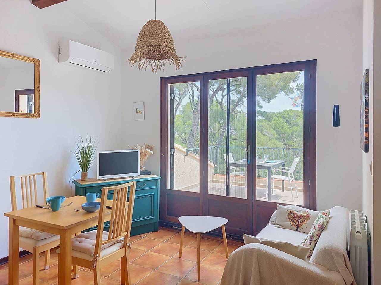 Entire apartment, Le Colibri in Six-Fours-les-Plages, Mediterranean Coast (France)