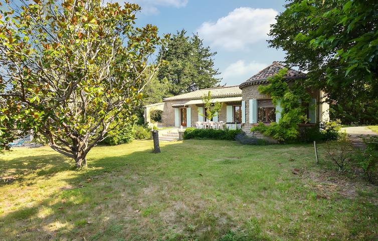 Villa pour 8 personnes, avec jardin, animaux acceptés