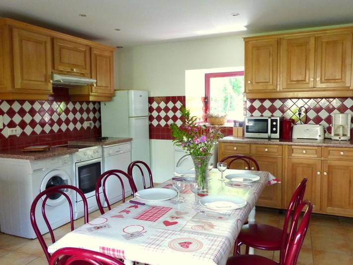 Location de vacances pour 8 personnes, avec Terrasse et Jardin à Ferrières-sur-Sichon - 3