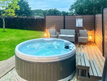 Holiday Rental for 8 People in Darlington, North East England, Photo 1