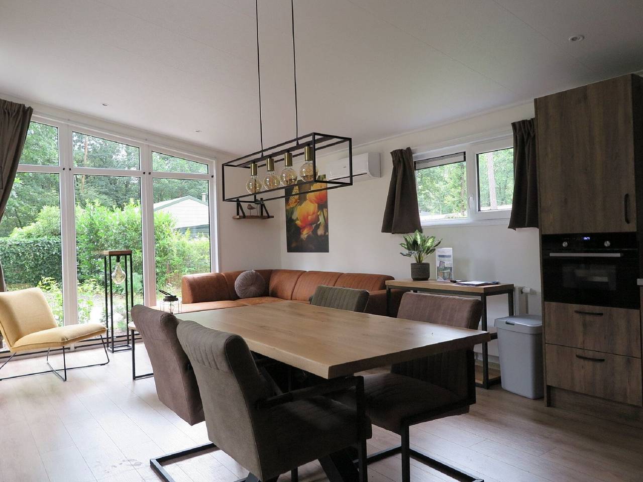 Modern verblijf in de natuur in Veluwe