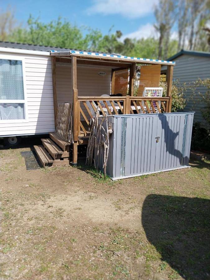 Camping pour 6 personnes, avec Terrasse et Piscine dans Plages des Cabanes de Fleury
