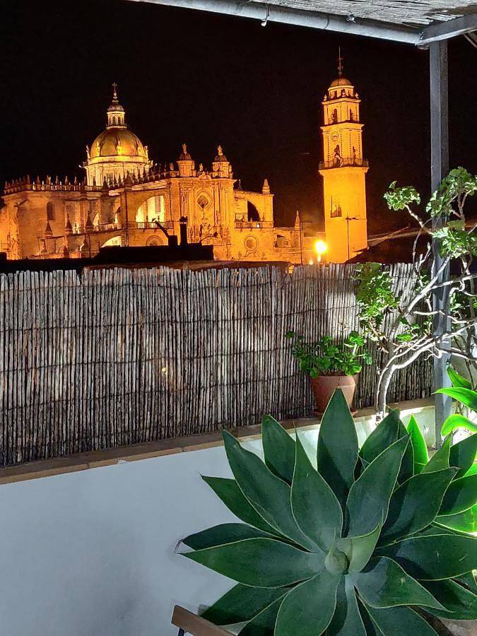Alojamiento y desayuno para 2 personas, con terraza en Jerez de la Frontera