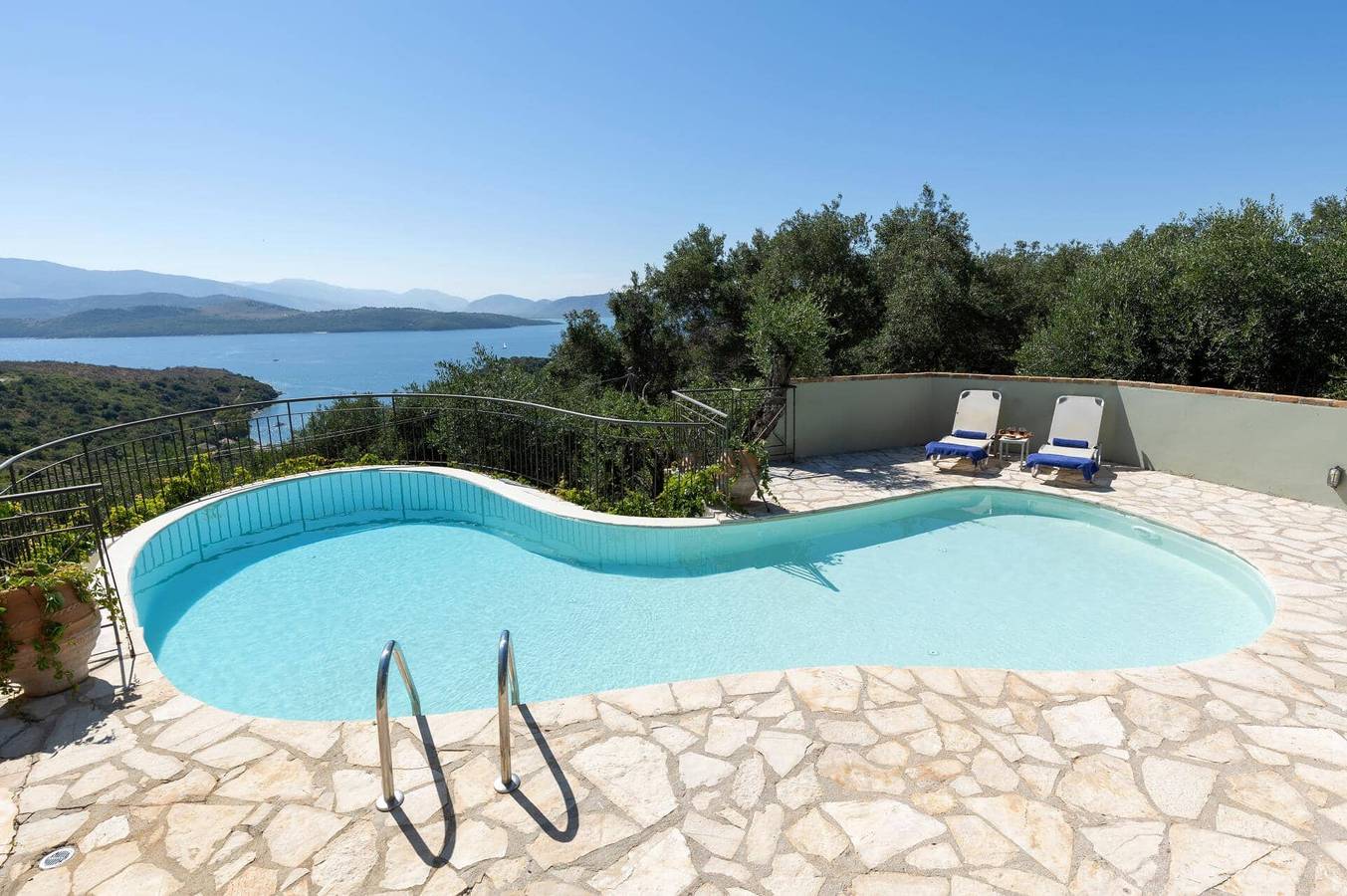 Beach House for 6 People in Corfu, Greece