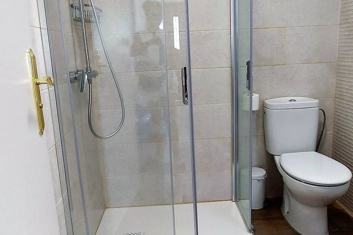Location de vacances pour 5 personnes, avec jardin ainsi que balcon et jacuzzi, animaux acceptés dans Alojera - 4