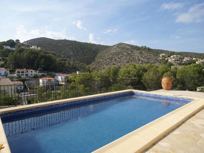 Ferienhaus für 6 Personen, mit Balkon und Terrasse sowie Garten und Pool in Alcalalí