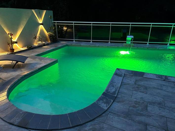 Appartement de vacances pour 7 personnes, avec terrasse et piscine