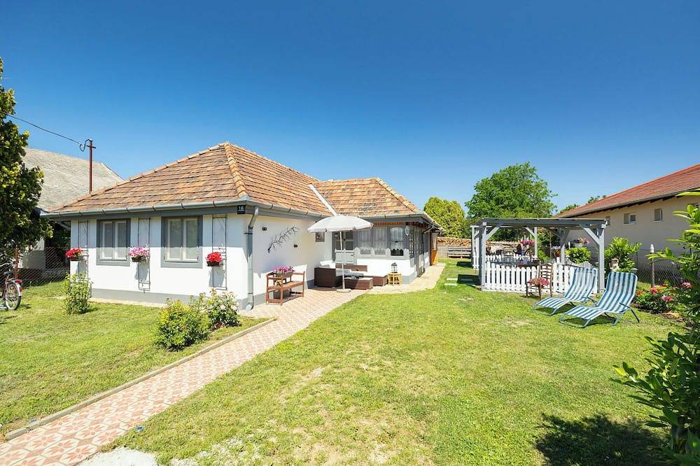 Ferienhaus Sunny in Balatonőszöd, Plattensee Südufer