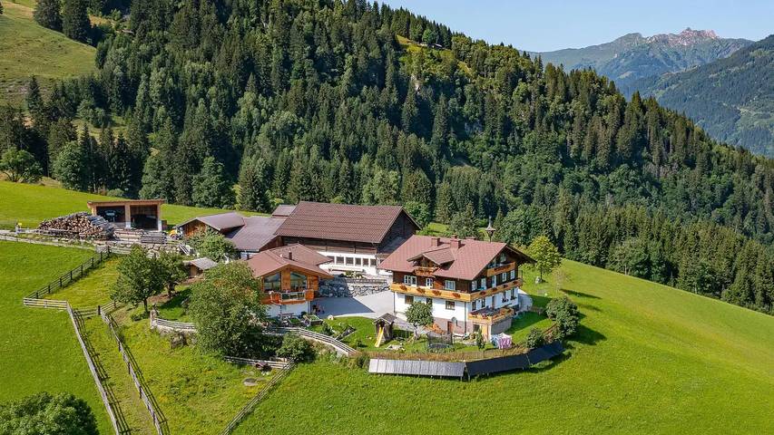 Ferienwohnung für 4 Personen, mit Garten und Balkon in Bad Hofgastein
