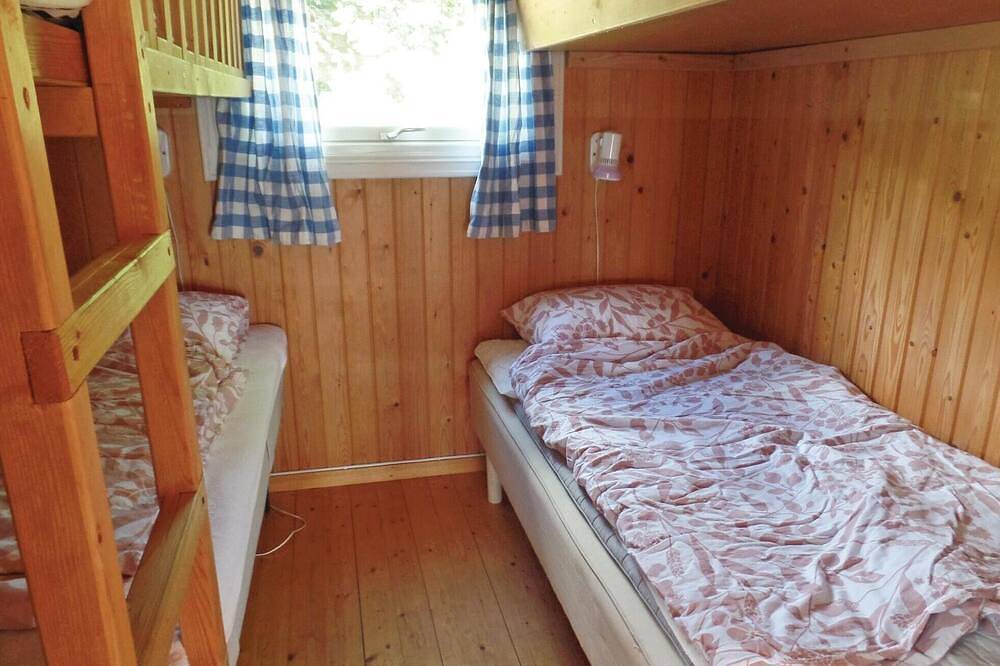 1 bedroom stunning home in Sætre in Hurum