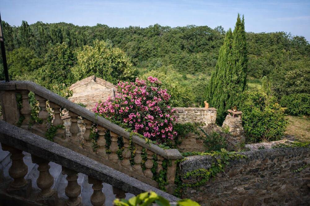 Entire apartment, Le Mas d'Eylieux - Breathtaking view in Ardèche - Gîte Saint Montan in Saint-Montan, Privas