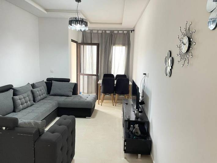 Appartement de vacances pour 7 personnes, avec terrasse ainsi que piscine et vue