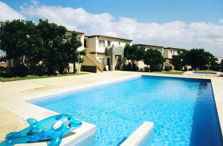 Location de vacances pour 2 personnes, avec Balcon ainsi que Jardin et Bassin pour enfant à Los Delfines