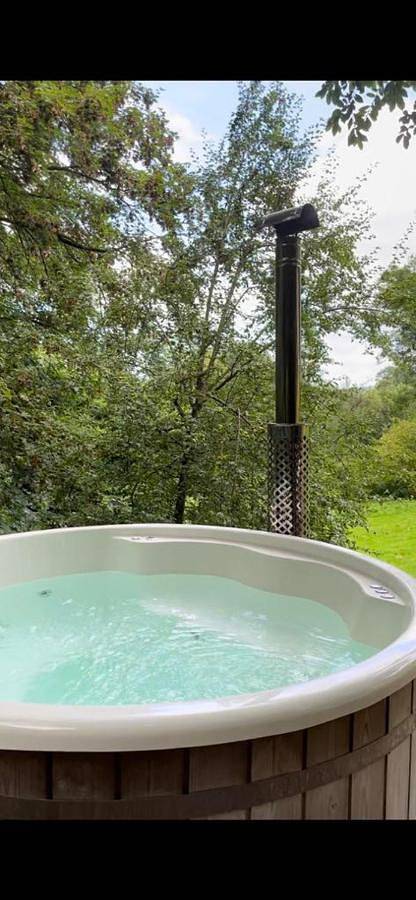 Gîte pour 6 personnes, avec Jacuzzi et Terrasse ainsi que Jardin et Piscine à Ellezelles