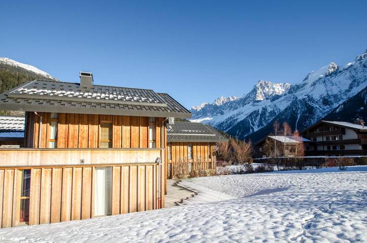 Chalet für 12 Personen, mit Ausblick und Terrasse - 1