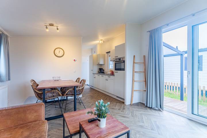Ferienhaus für 4 Personen, mit Balkon/Terrasse und Terrasse in Burgh-Haamstede
