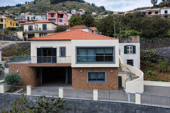 Casa rural para 6 personas, con Balcón y Terraza además de Jardín y Vistas en Campanário