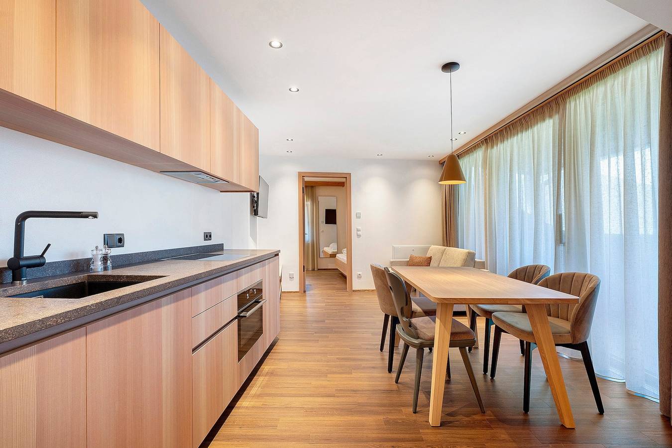 Ganze Wohnung, Goldener Adler Apartment Classic 7 mit Balkon,Sauna und Frühstück inklusive - new 2026 in Truden im Naturpark, Südtirol