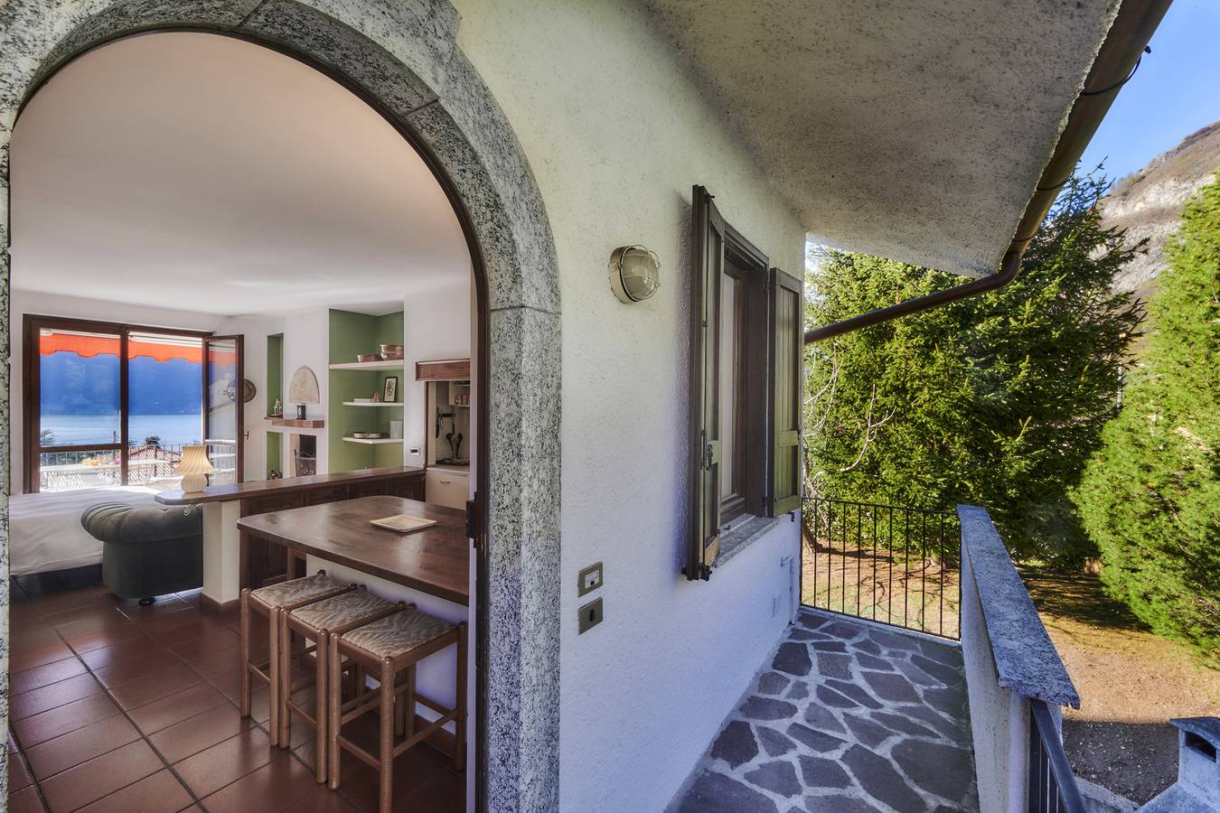 Entire apartment, Apartment 'Claudias Flat' with Shared Pool, Balcony and Wi-Fi in Lierna, Lake Como