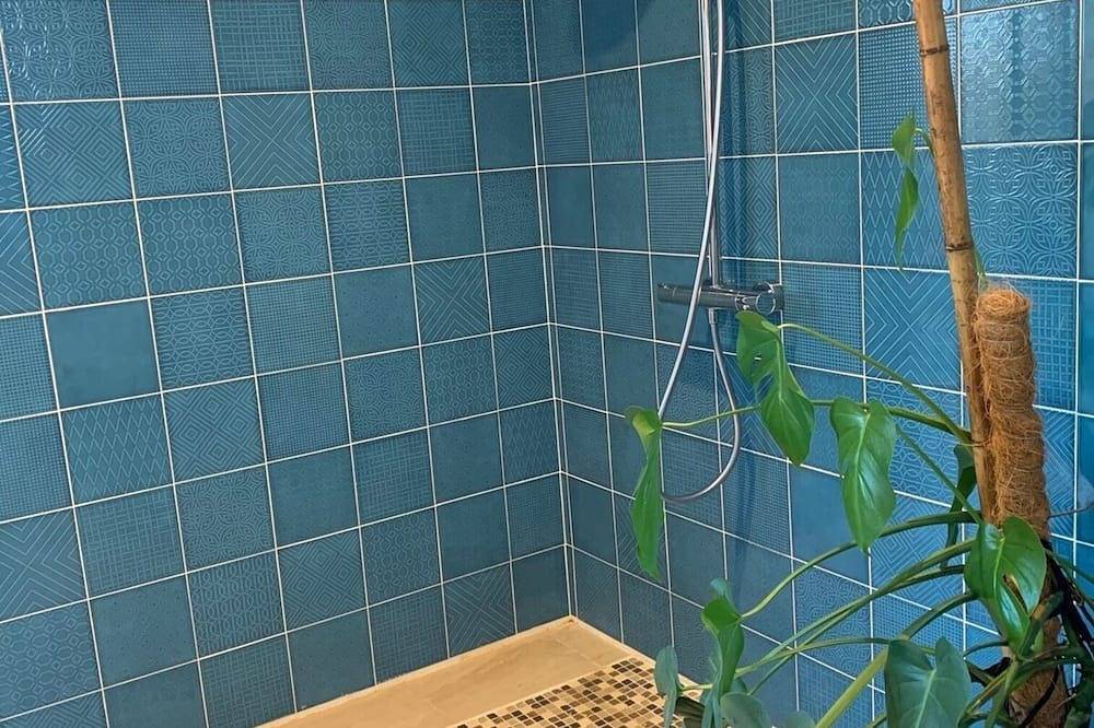 Chalet perché Libellule (+12ans accompagné d'un adulte ou 2 adultes) in Saint-Remèze, Privas (arrondissement)