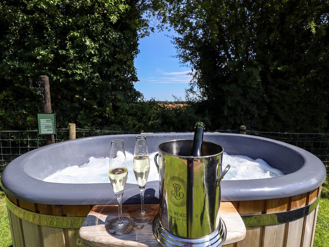 Herdwick Luxury Glamping in Sherwood Forest, Nottinghamshire