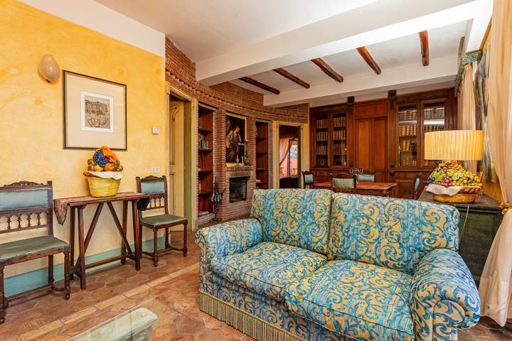 Villa 'Storica Taormina' with Sea View, Wi-Fi and Air Conditioning in Taormina, Messina Province