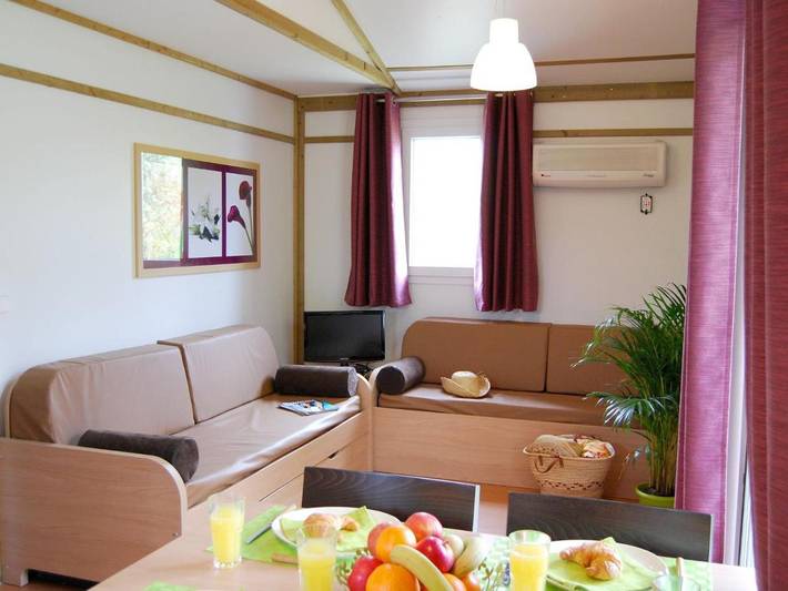 Gîte pour 8 personnes, avec terrasse ainsi que sauna et piscine, animaux acceptés à Castelmoron-sur-Lot - 3