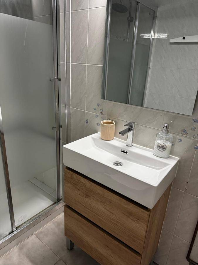 Villa Mare - 2 beds with balcony, patio and pool and direct park access in Cartagena, Costa Cálida