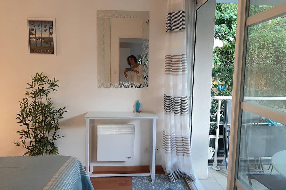 Entire apartment, Appartement en Ville, Classé 3 Étoiles par le Cdt des Landes in Lake Hossegor, Hossegor