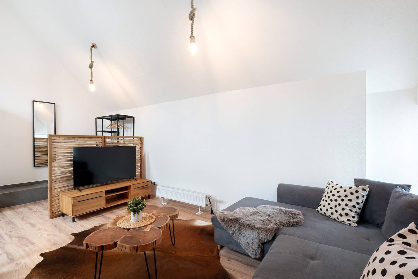 Apartamento entero, Apartamento 'Appartment Waldloft' con vistas a la montaña, terraza privada y Wi-Fi in Bühlertal, Selva Negra Central
