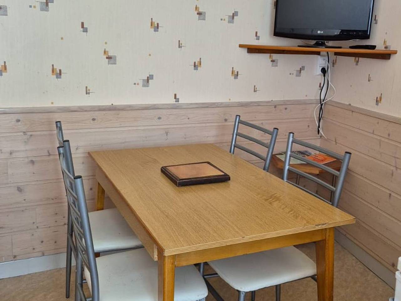 Appartement entier, Appartement T3 pour 4 personnes proche des thermes à Cauterets in Cauterets, Parc national des Pyrénées