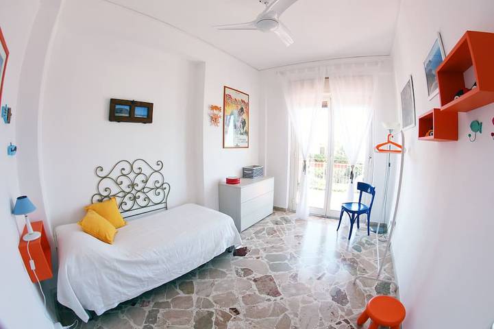 Villa für 7 Personen, mit Balkon und Garten in Palermo - 4