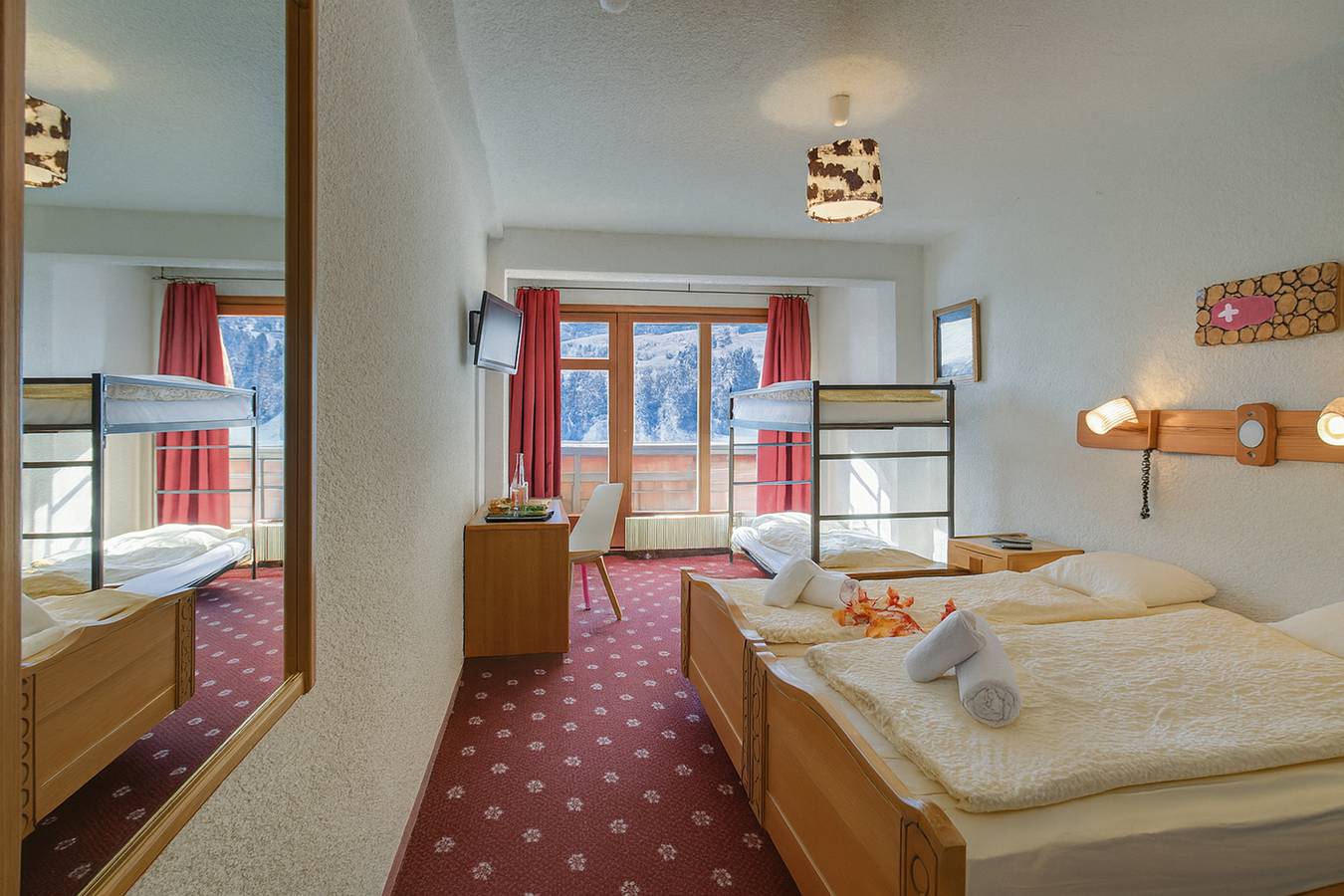 Hotel Relais Alpin Family Room & Balcony4 in Les Mosses, Ormont-Dessous