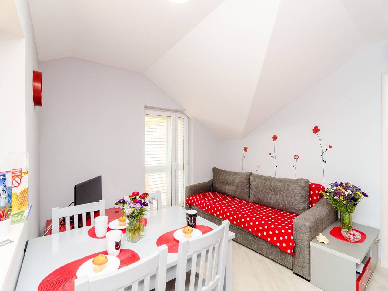 Ganze Wohnung, Apartments Donita - Comfort Two Bedroom Apartment with Balcony and Sea View in Slano, Dubrovnik-Neretva