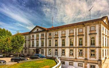 Hôtel pour 2 personnes, avec vue ainsi que jardin et piscine dans Nelas
