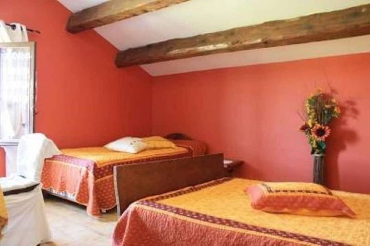 Gîte pour 6 personnes, avec balcon, animaux acceptés à Lagorce - 2