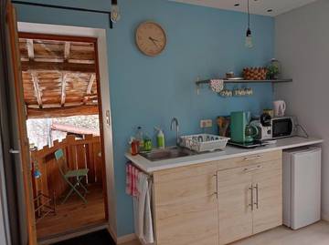 Gîte pour 4 personnes, avec terrasse dans Jenzat