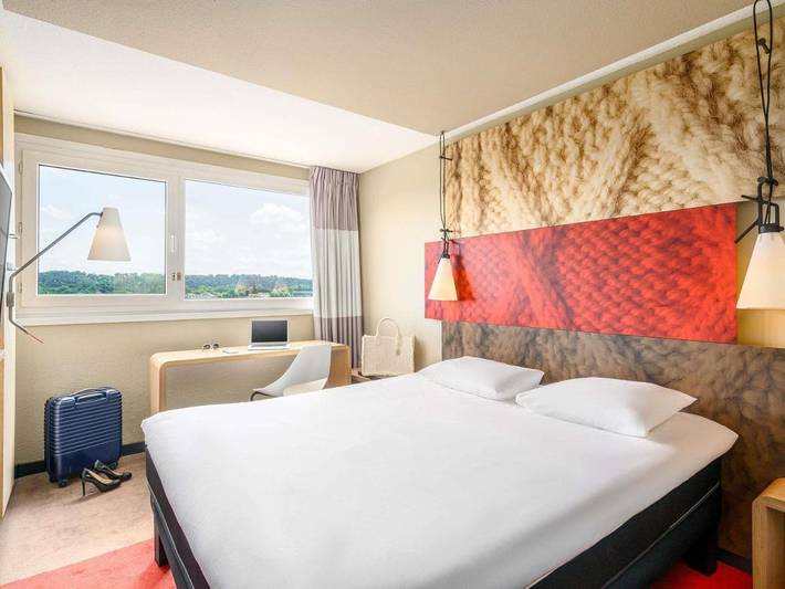 Hôtel pour 2 personnes, avec Terrasse et Jardin à Limas